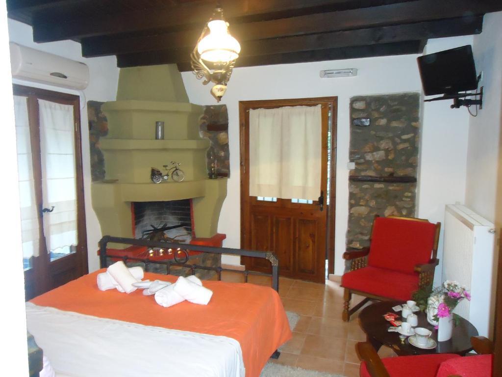 Traditional Guesthouse Archontoula ปาเลออส ปานเตเลมอน ห้อง รูปภาพ