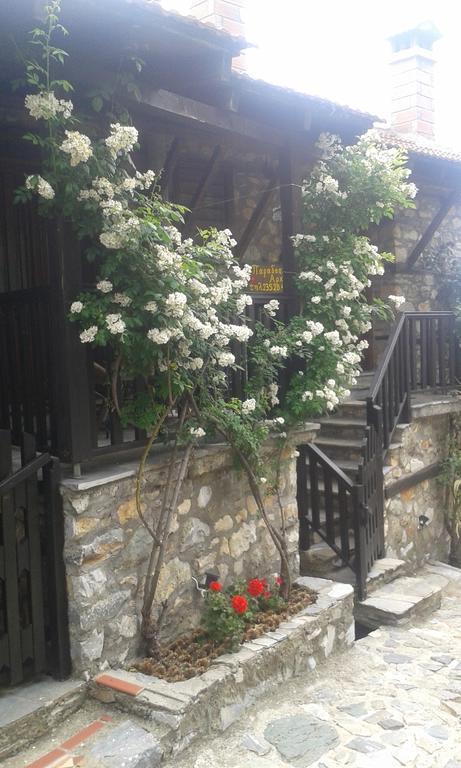 Traditional Guesthouse Archontoula ปาเลออส ปานเตเลมอน ภายนอก รูปภาพ